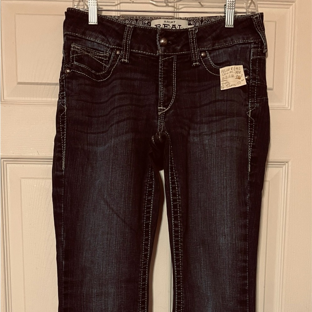 ARIAT WOMEN’S REAL DENIM JEANS
28R MID-RISE BOOTCUT